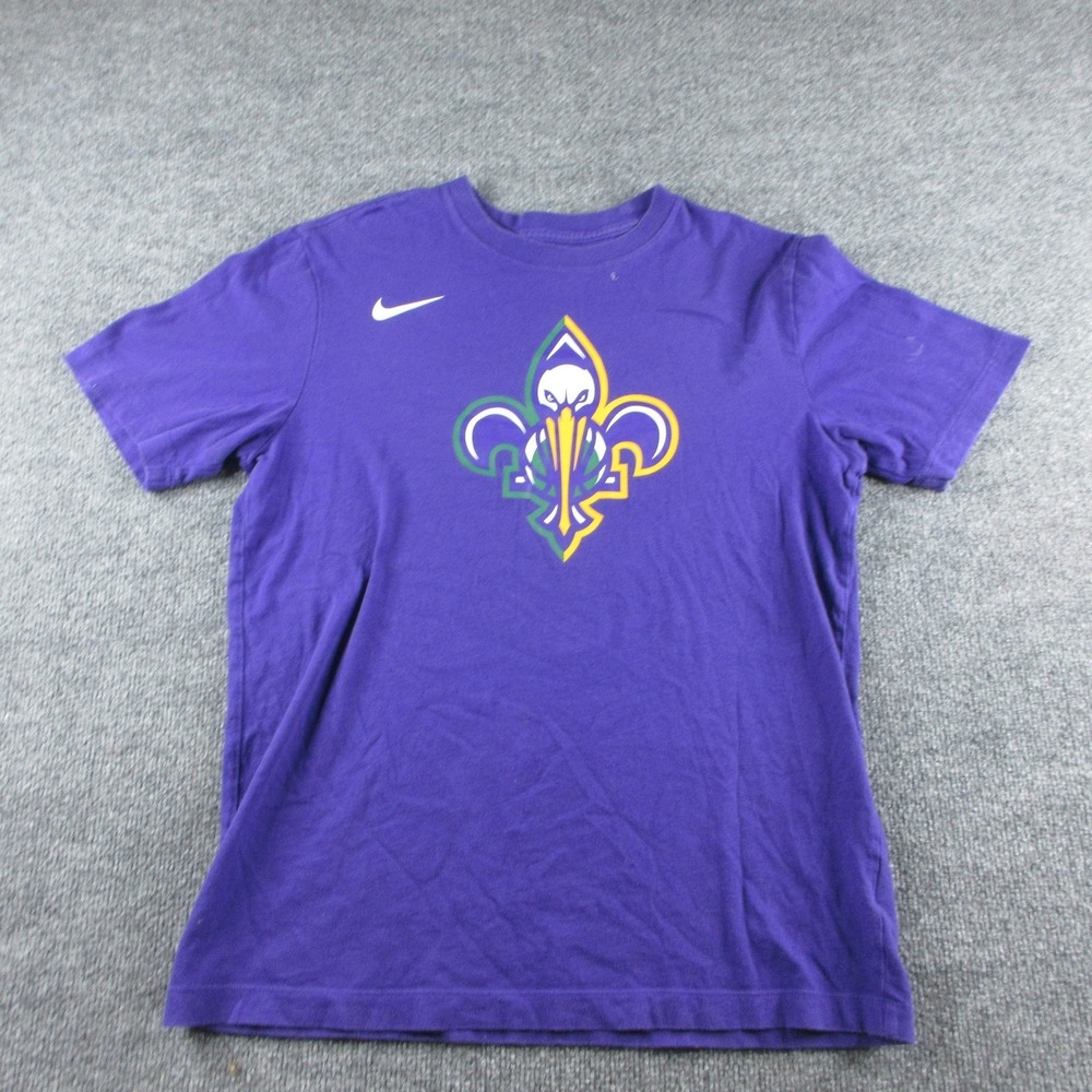 New Orleans Pelicans Shirt Mens Medium Purple NBA Basketball Nike‎ Graphic Tee